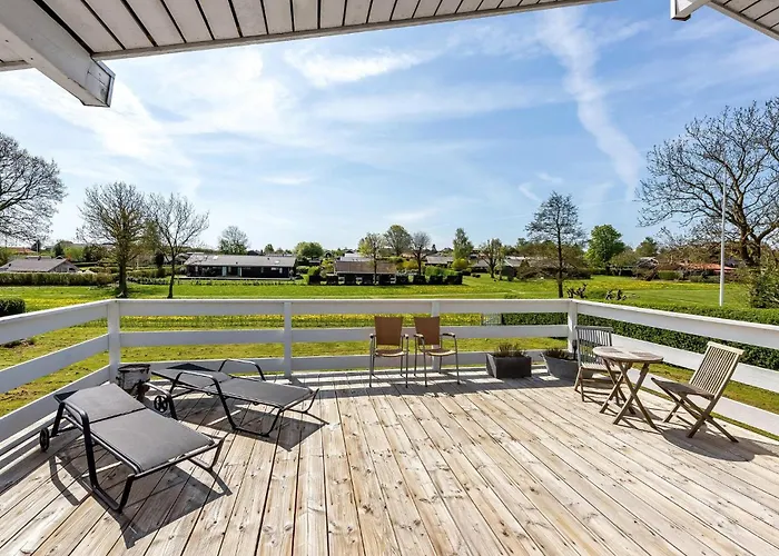 Amazing In With House A Panoramic View *